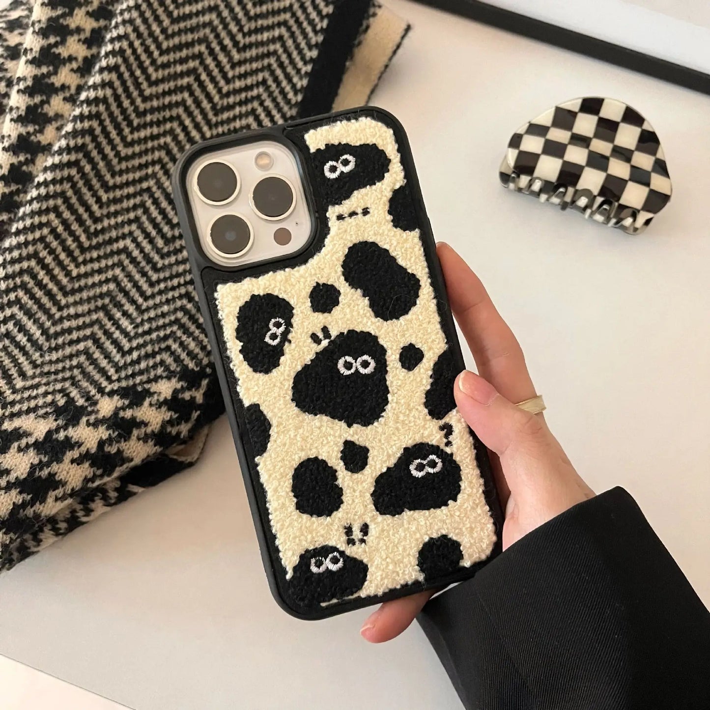 Cartoon Coal Ball Elf Plush Phone Case for iPhone15 14 12 13 11 Pro ProMax Plus X XR Xsmax Shockproof Winter Phone Cover Casever