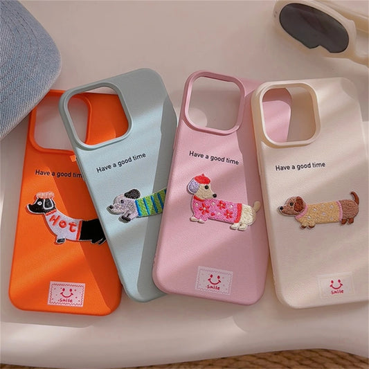 Korean Cute Cartoon Dachshund Litchi Pattern Phone Case For iPhone 15 14 13 12 Pro Max 11 Lovely Shockproof Soft Cover Funda  Casever